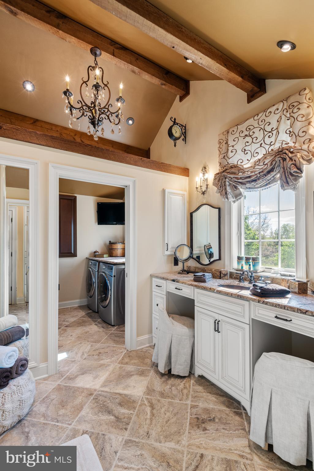 KIMBERTON HUNT - Residential