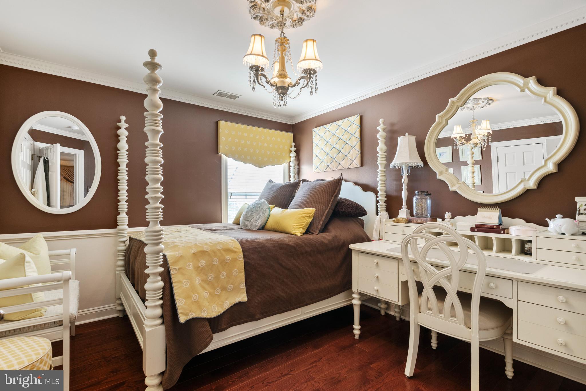 KIMBERTON HUNT - Residential