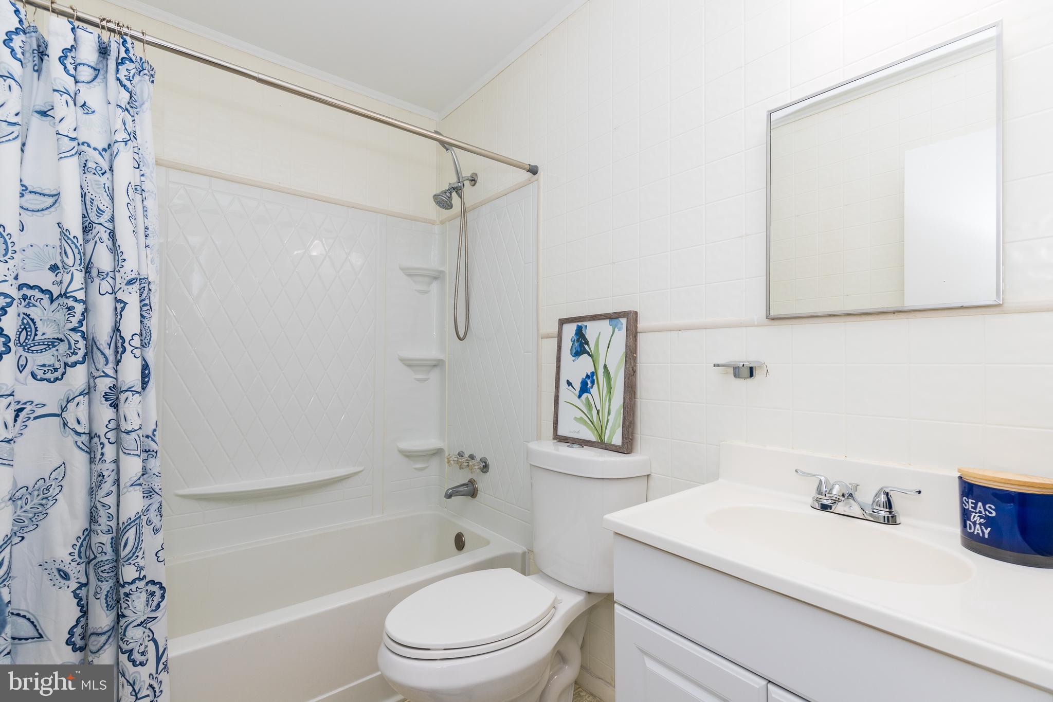 THE PROVINCES - Residential