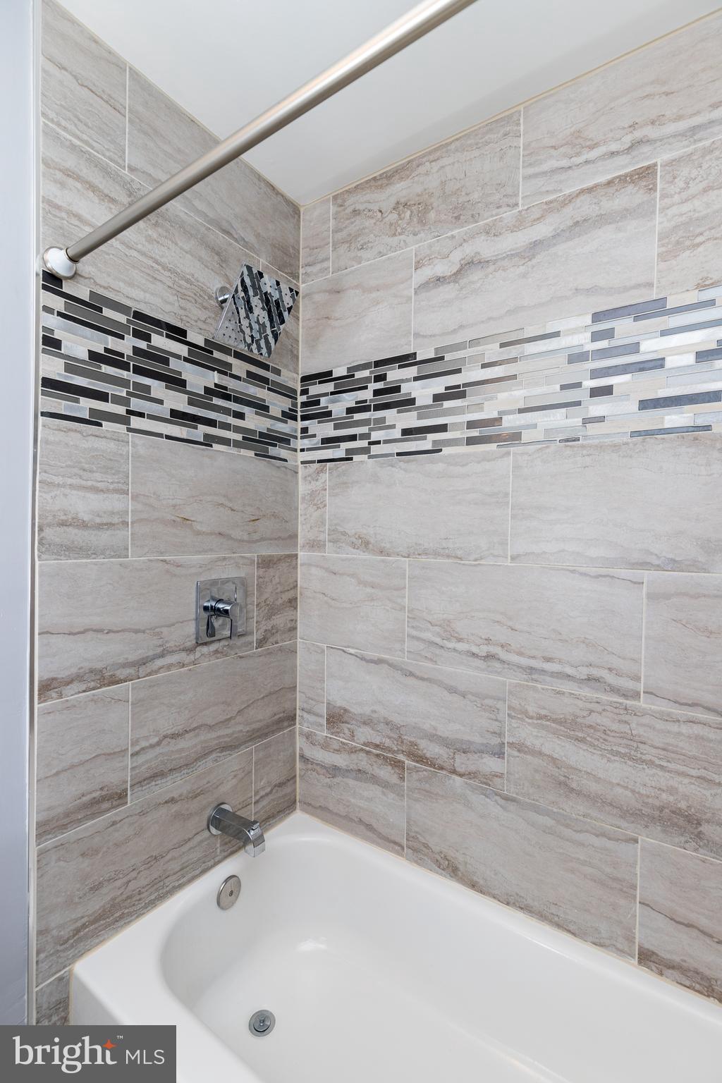 THE PROVINCES - Residential