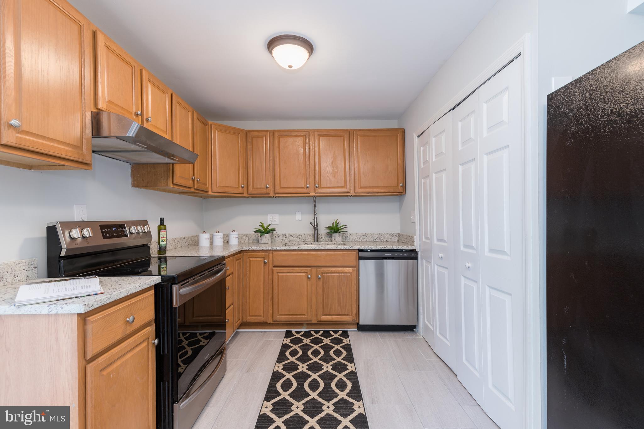 THE PROVINCES - Residential