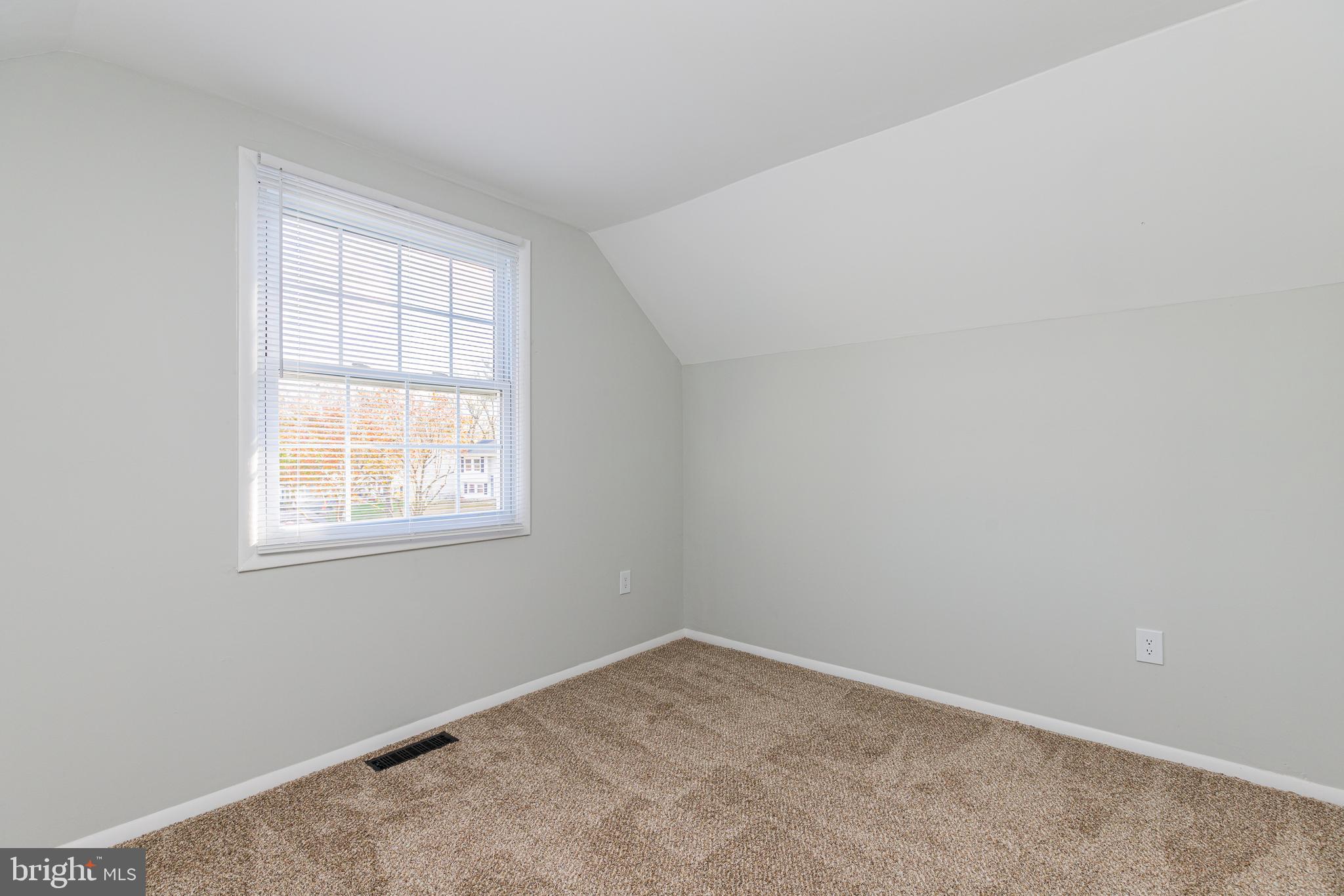 THE PROVINCES - Residential