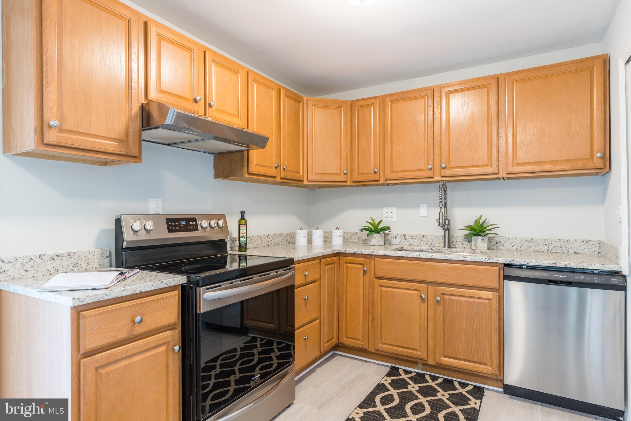 THE PROVINCES - Residential