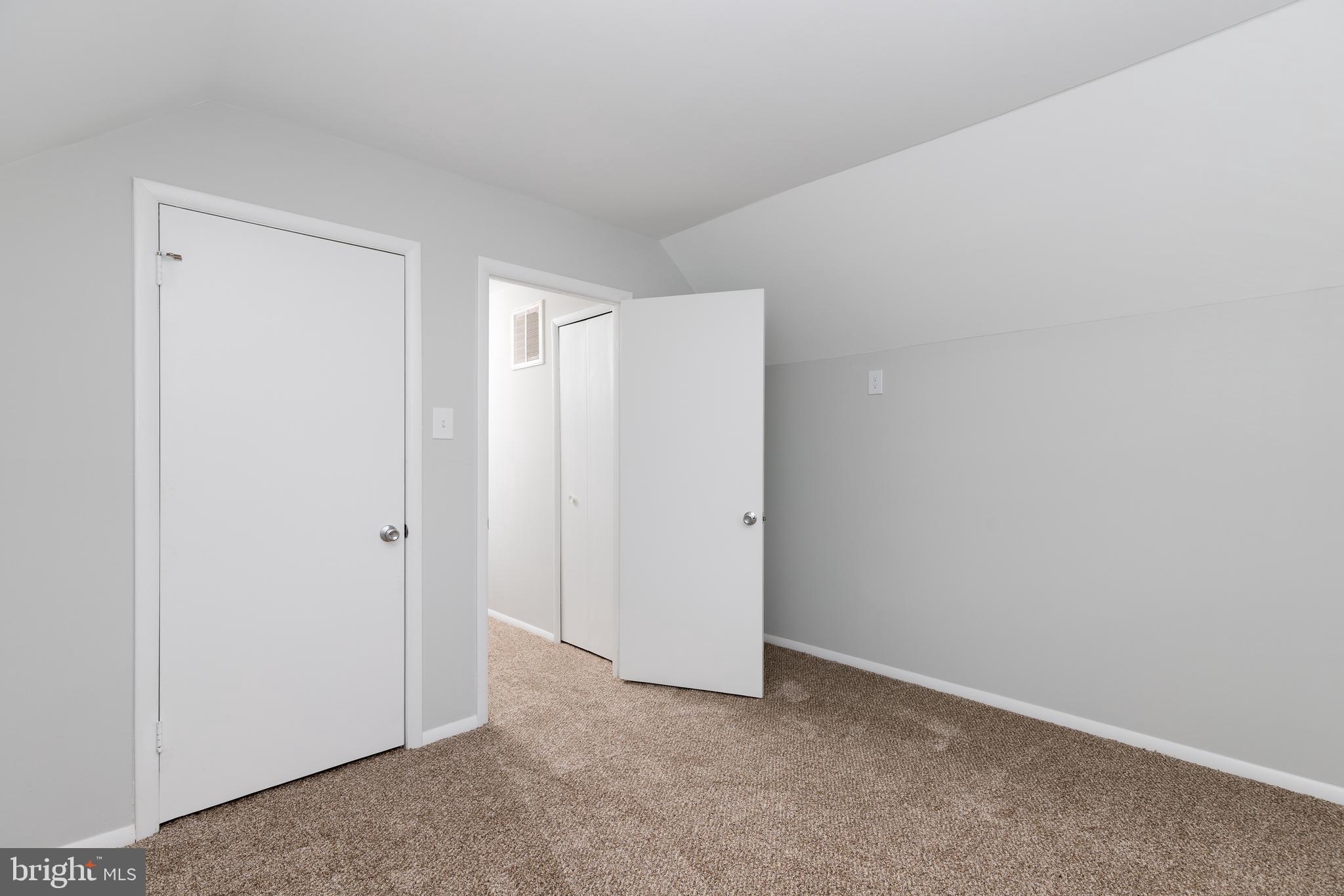 THE PROVINCES - Residential