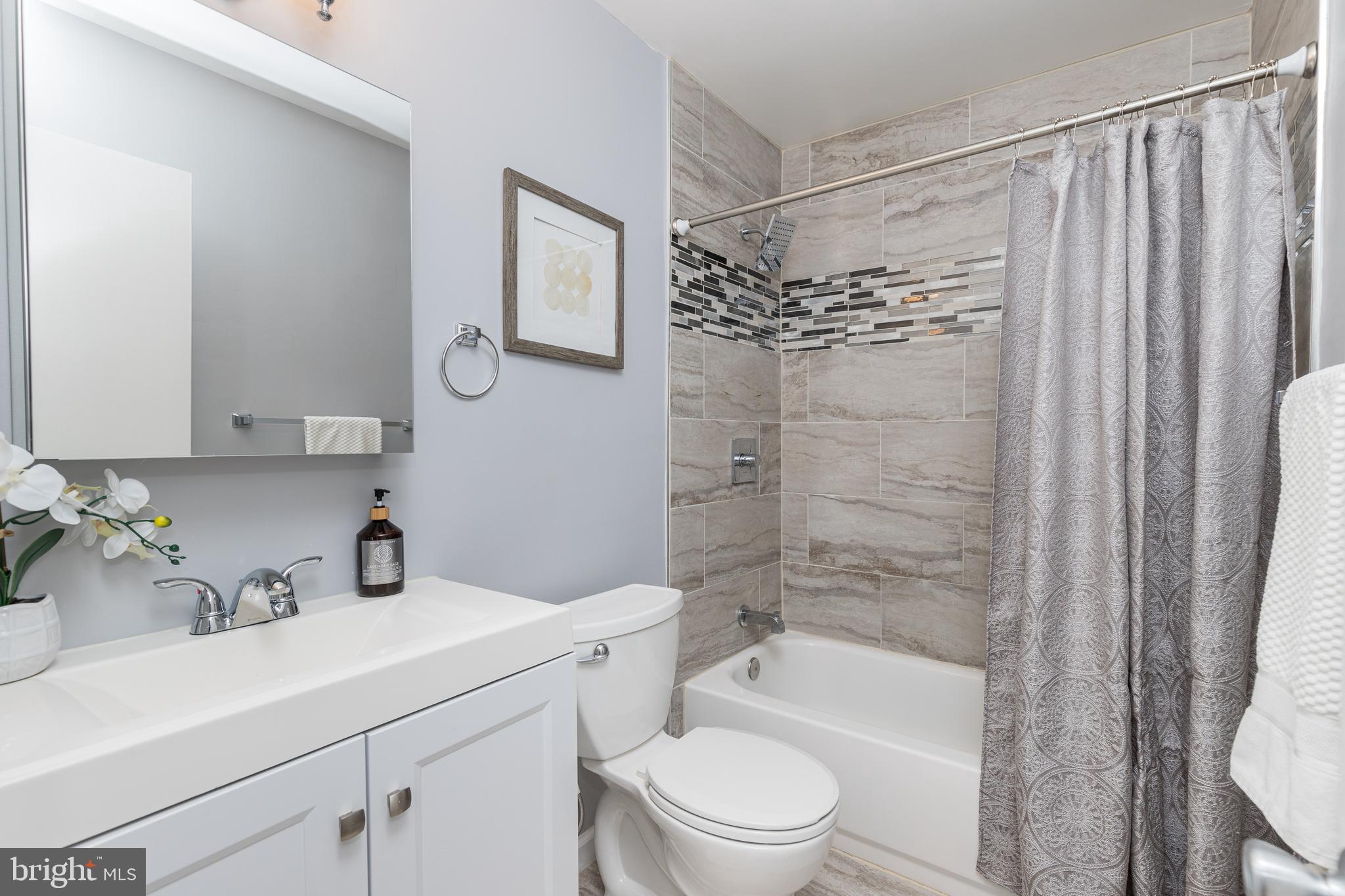 THE PROVINCES - Residential