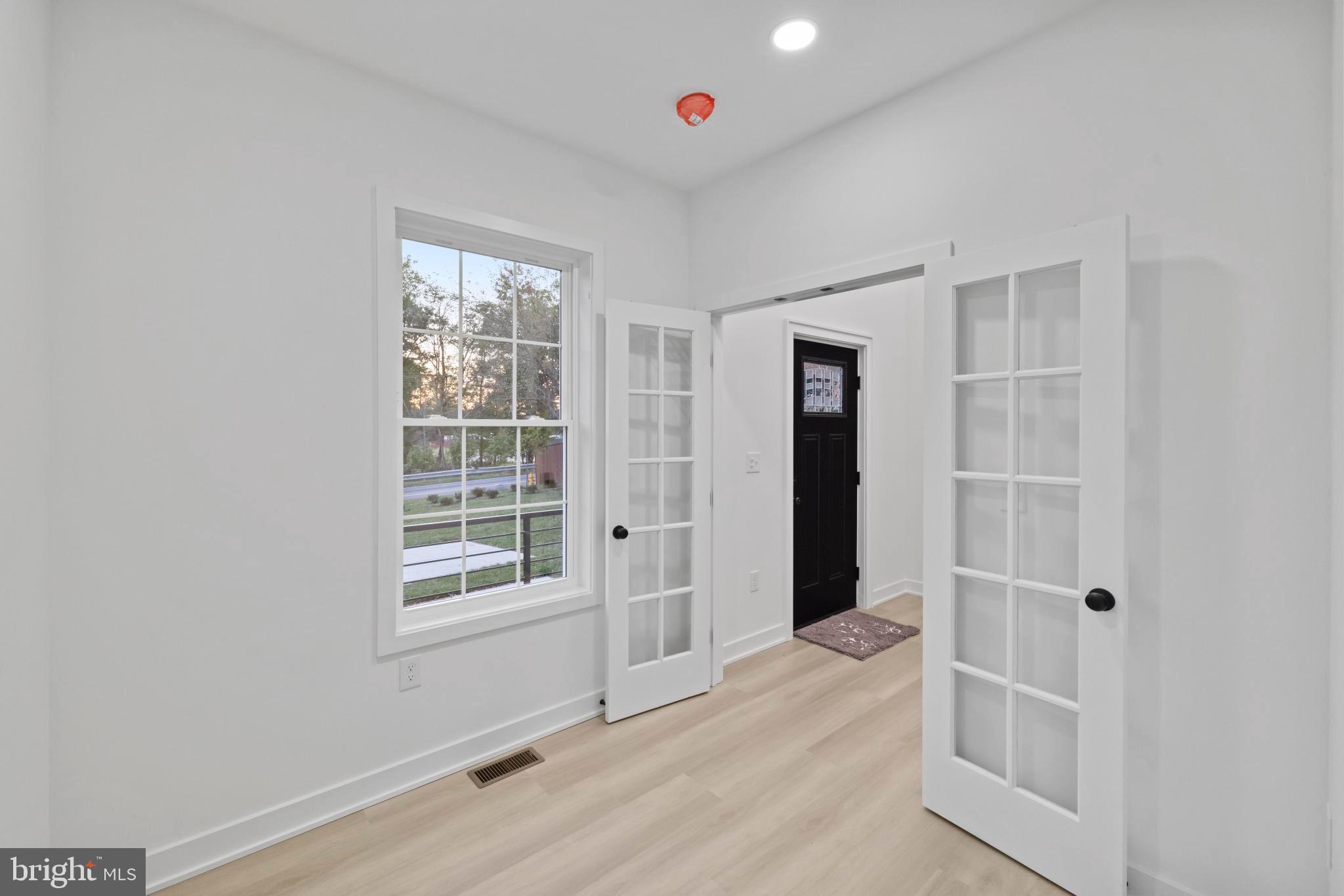 MARYLAND CITY - Residential