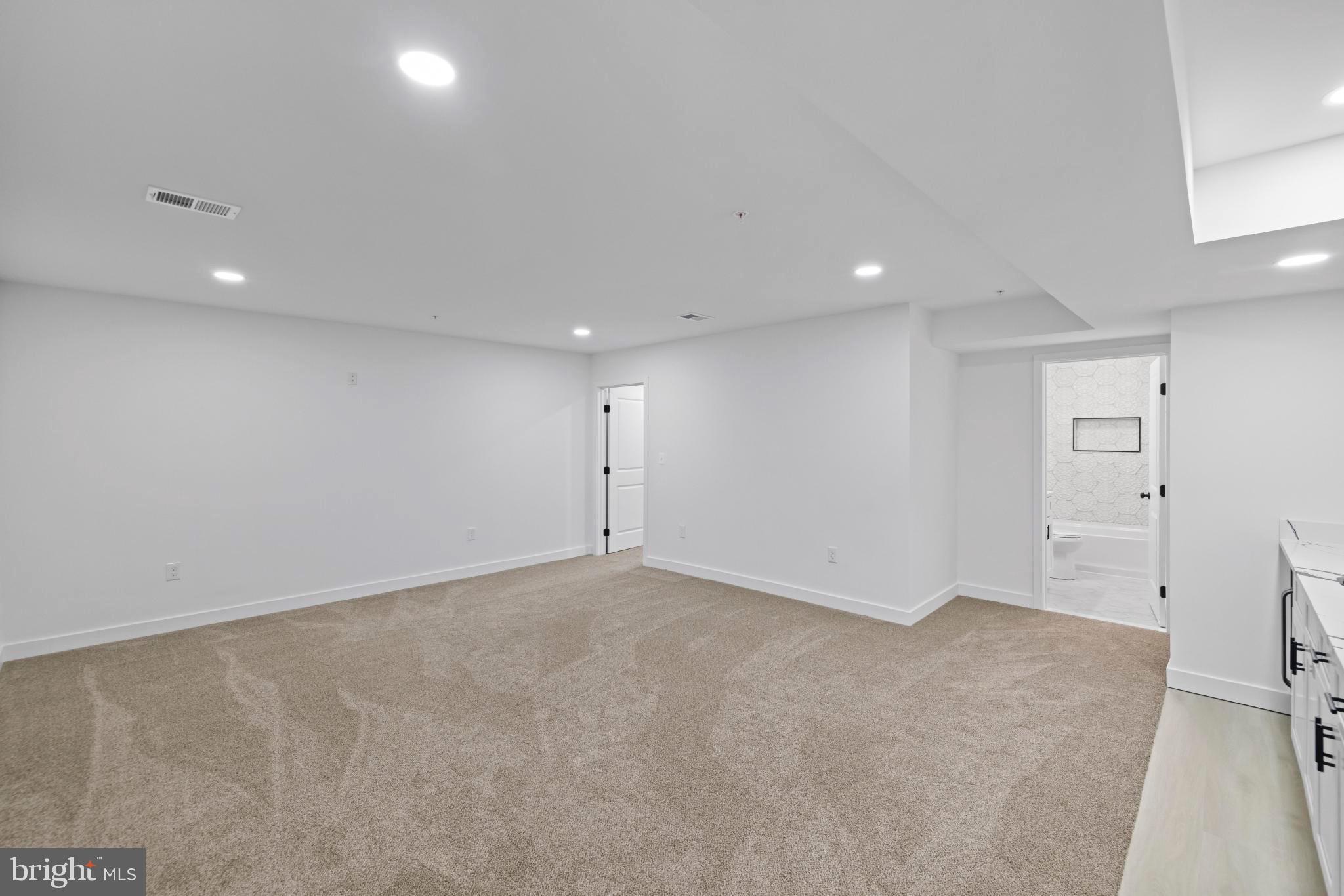 MARYLAND CITY - Residential