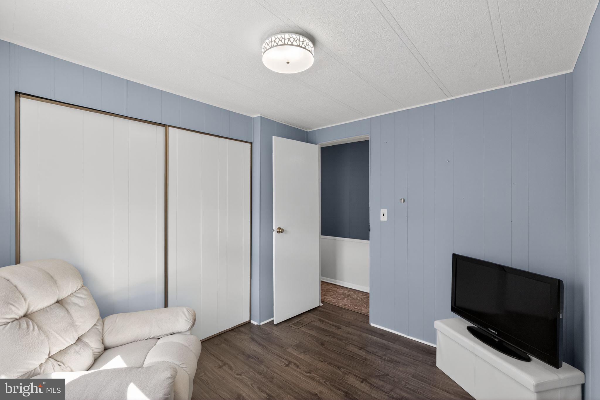 NESHAMINY FALLS - Residential