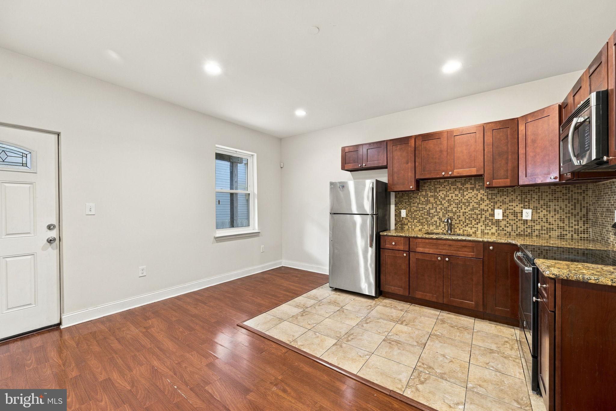 1134 W DAUPHIN STREET