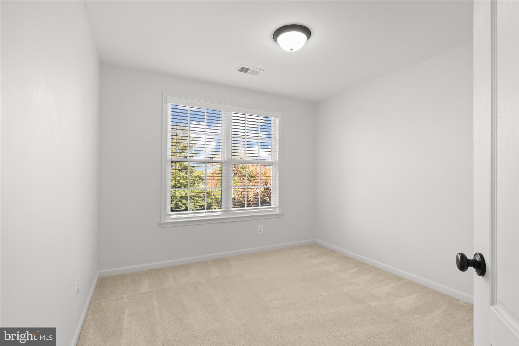 DOMINION VALLEY COUNTRY CLUB - Residential Lease