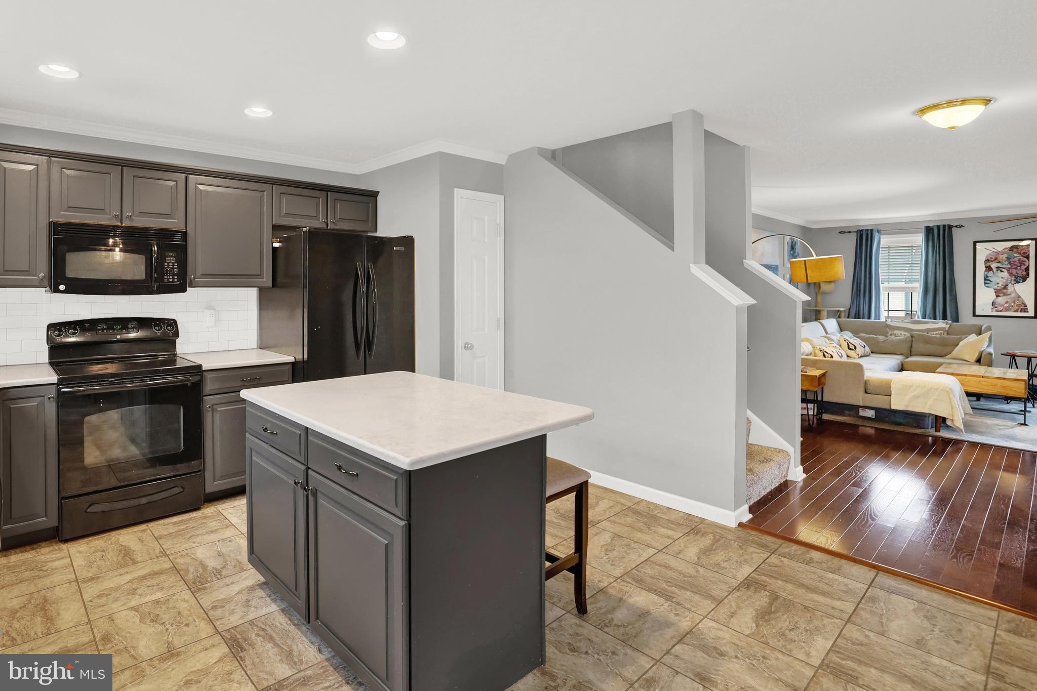 MARGARETS GROVE - Residential