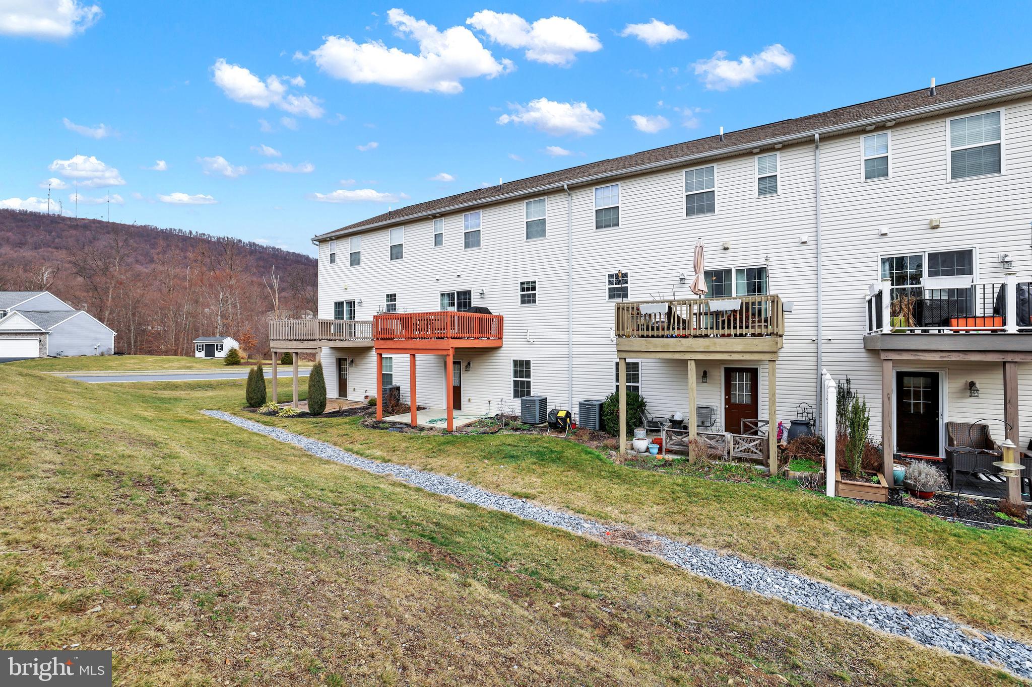 MARGARETS GROVE - Residential