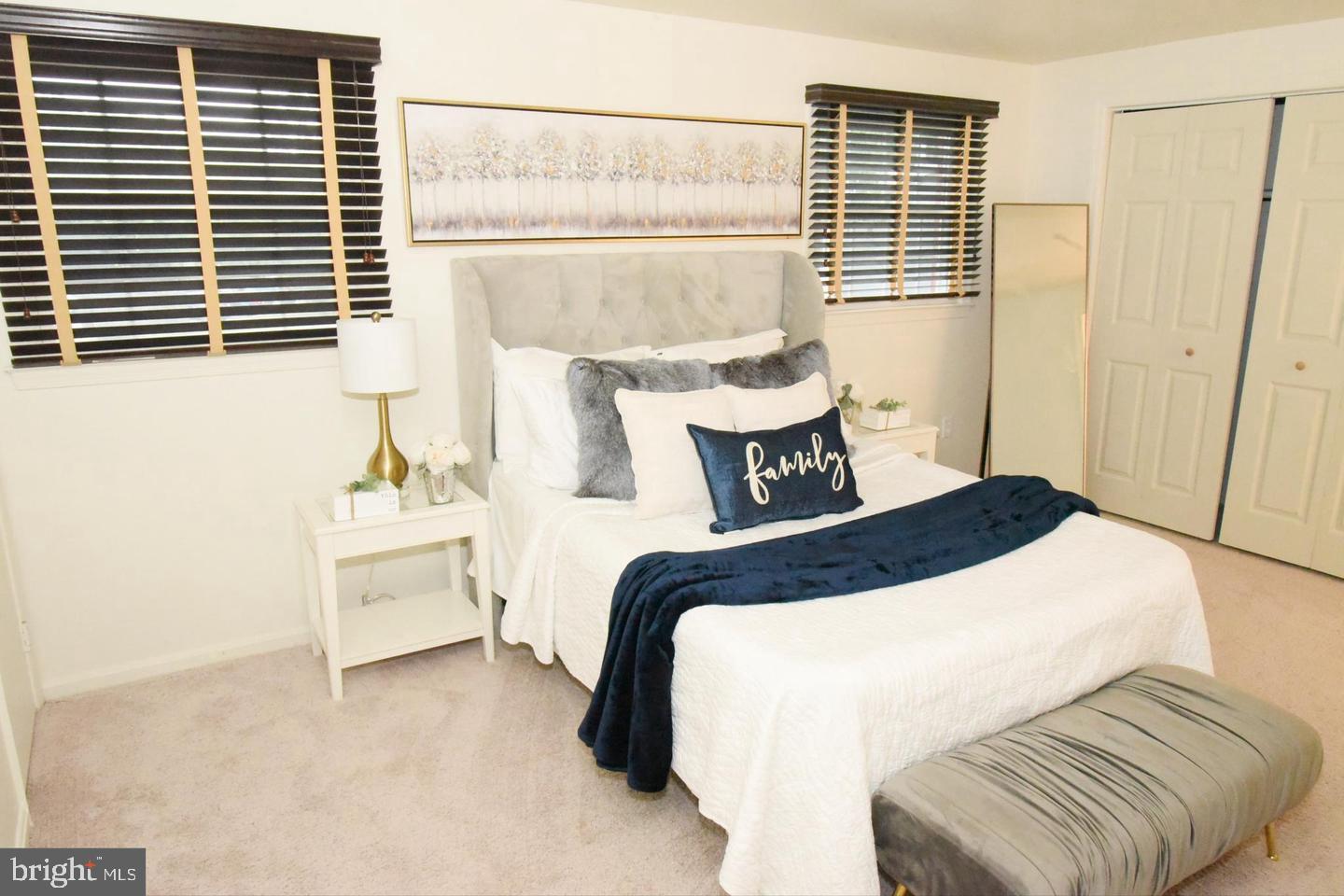 PINEWOOD HILL - Residential