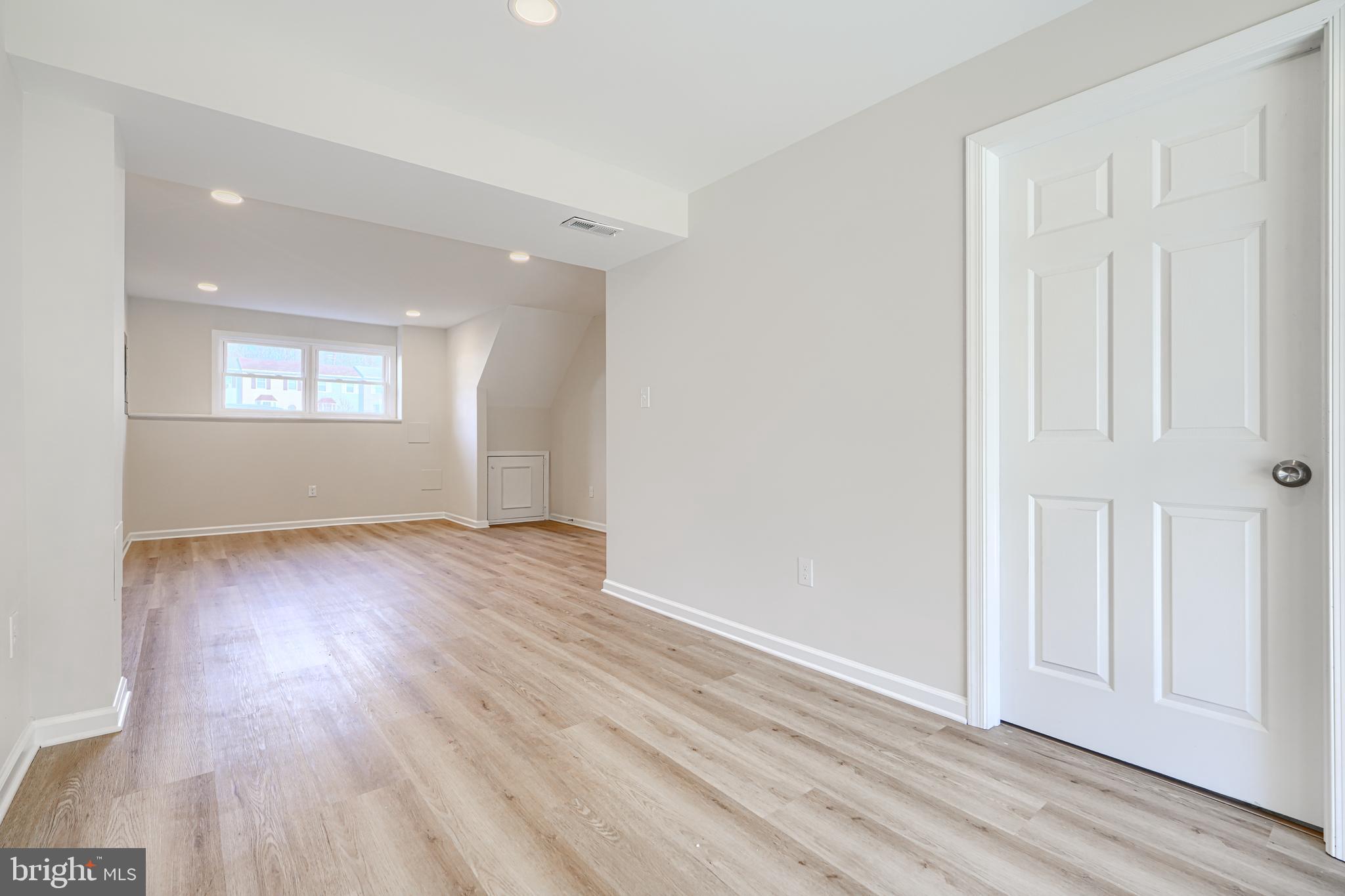 CARROLL CREST - Residential