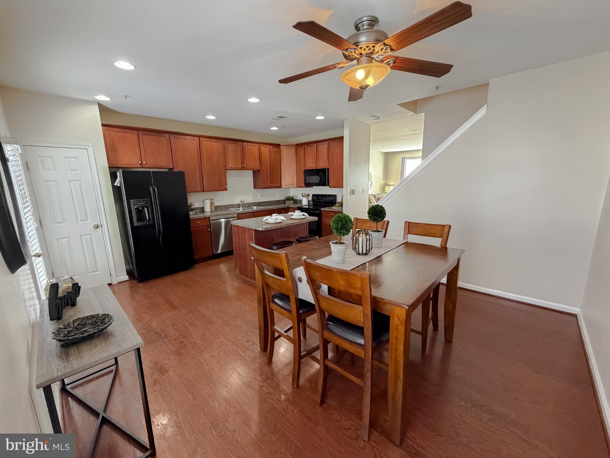 WESTBURY PUB - Residential