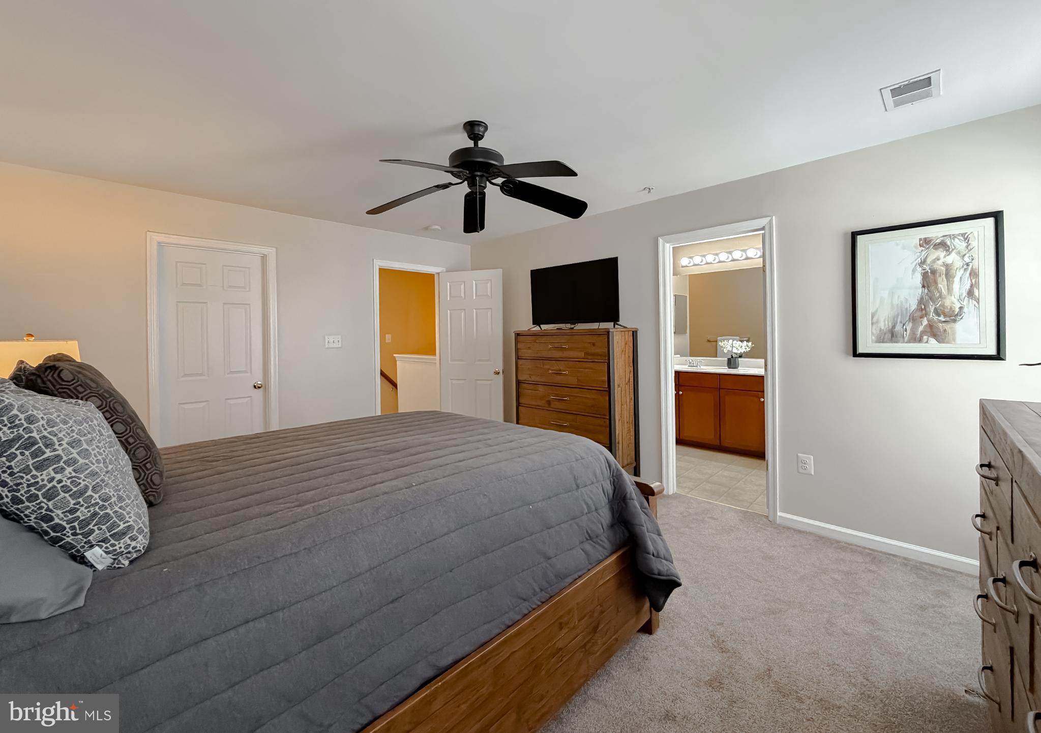 WESTBURY PUB - Residential