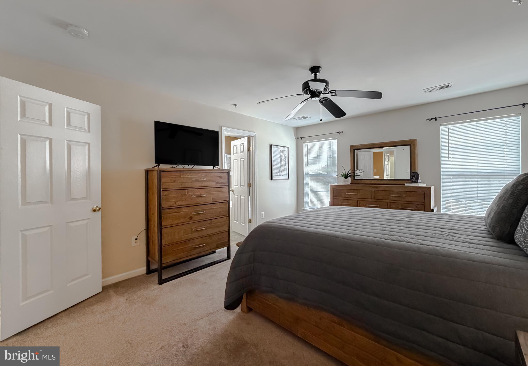 WESTBURY PUB - Residential