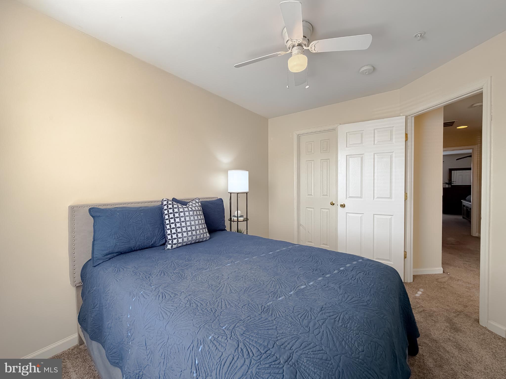 WESTBURY PUB - Residential