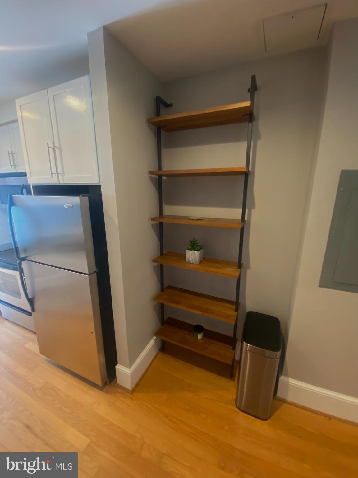 2035 2ND STREET NW GL05