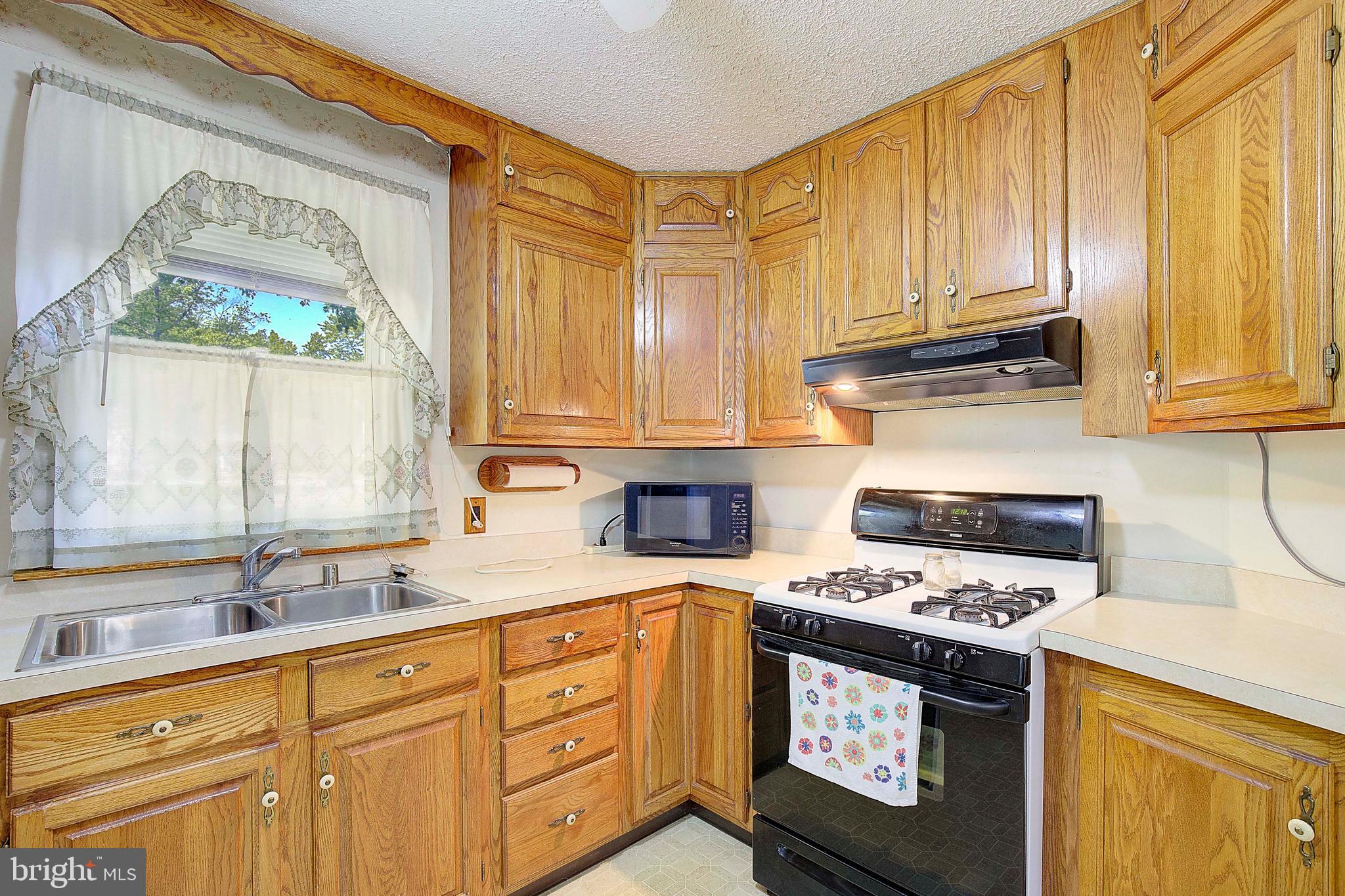 REGULARS - Residential