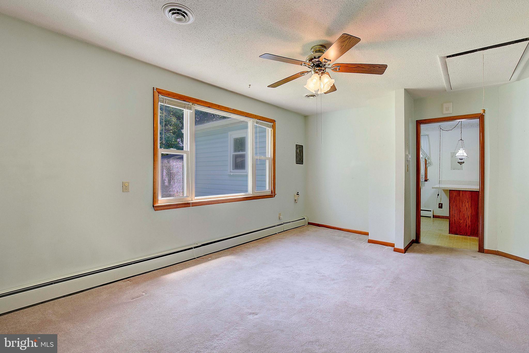 REGULARS - Residential