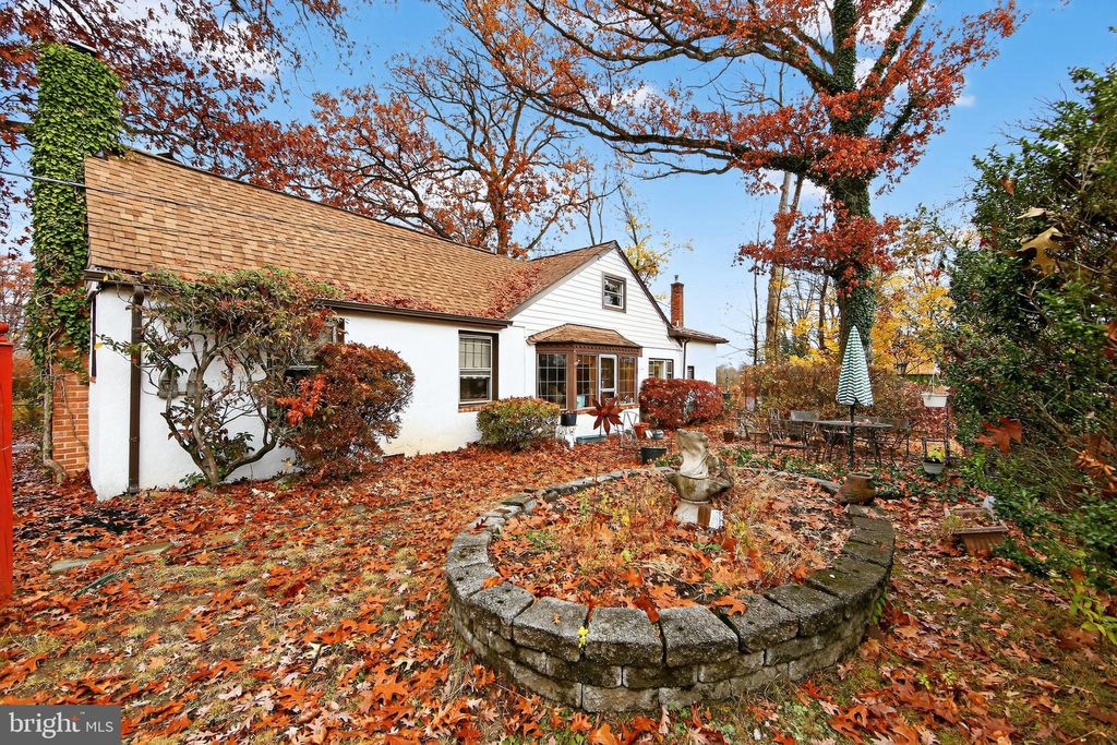 Photo of 31 Barren Road, NEWTOWN SQUARE, PA 19073 (MLS # PADE2103760)