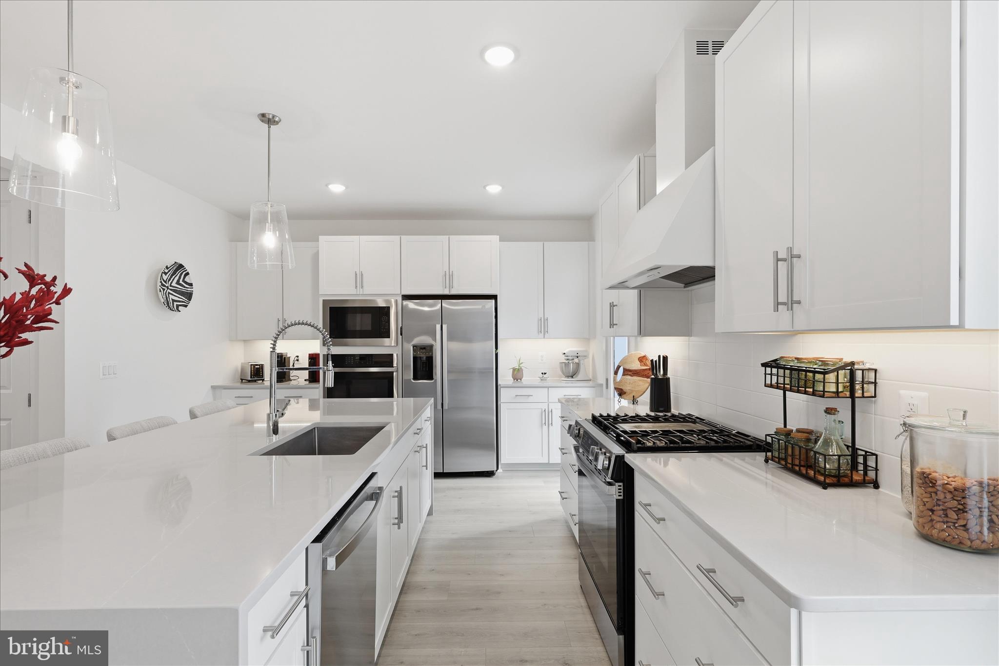 THE GROVE AT JACKSON VILLAGE - Residential
