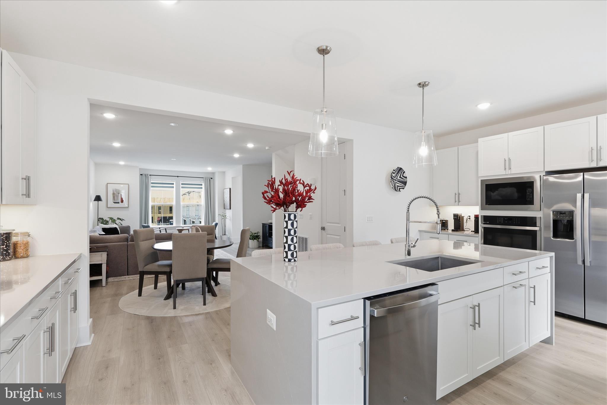 THE GROVE AT JACKSON VILLAGE - Residential
