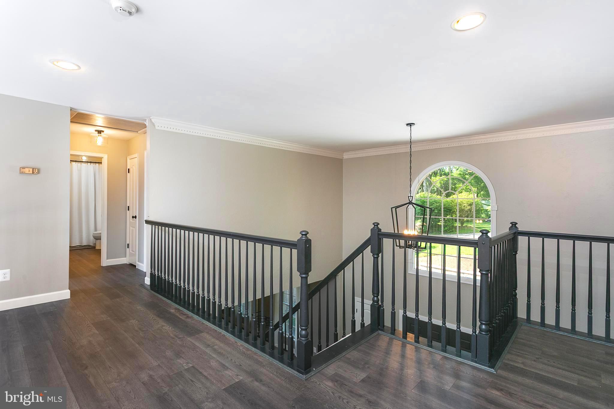 GLENCOE OAKS - Residential