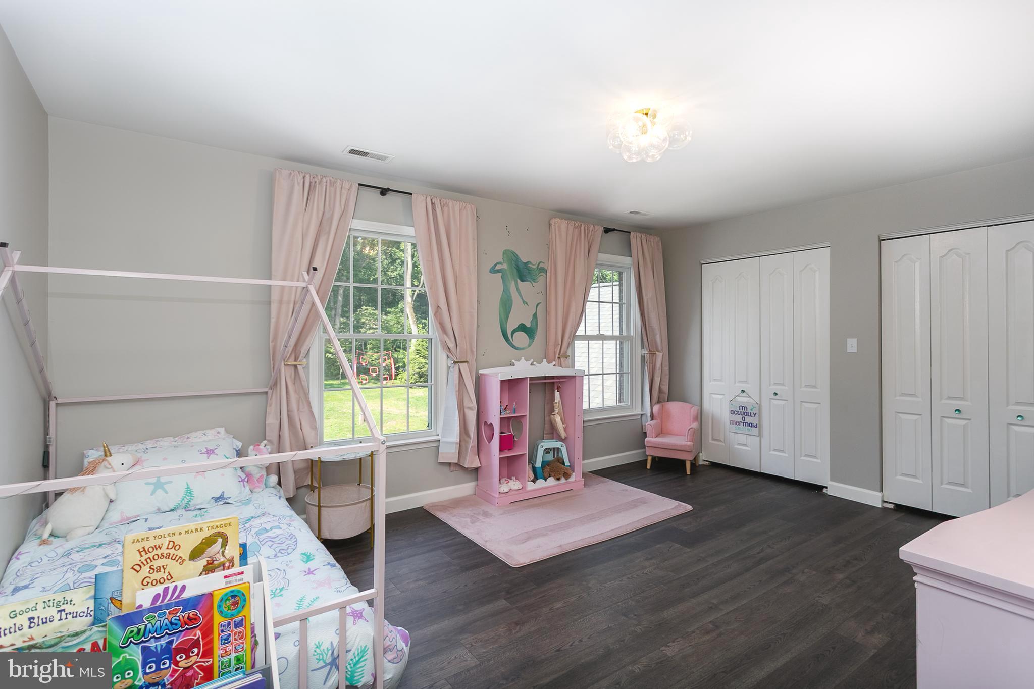 GLENCOE OAKS - Residential