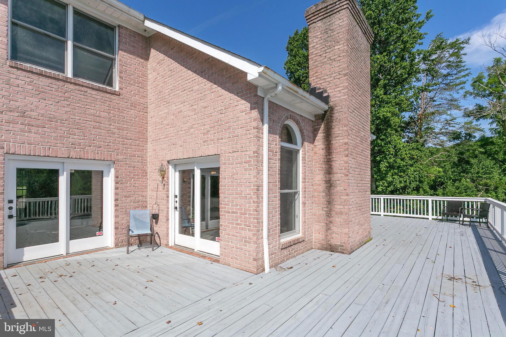 GLENCOE OAKS - Residential