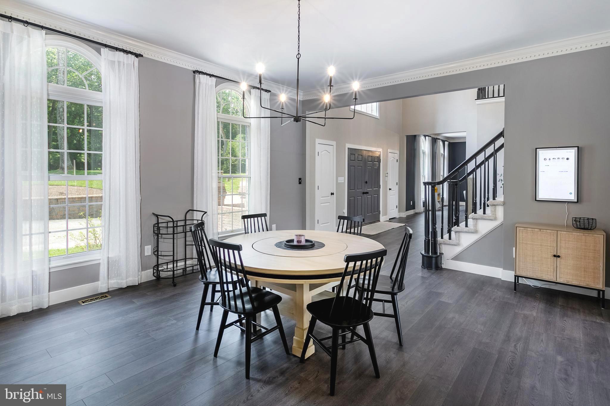 GLENCOE OAKS - Residential