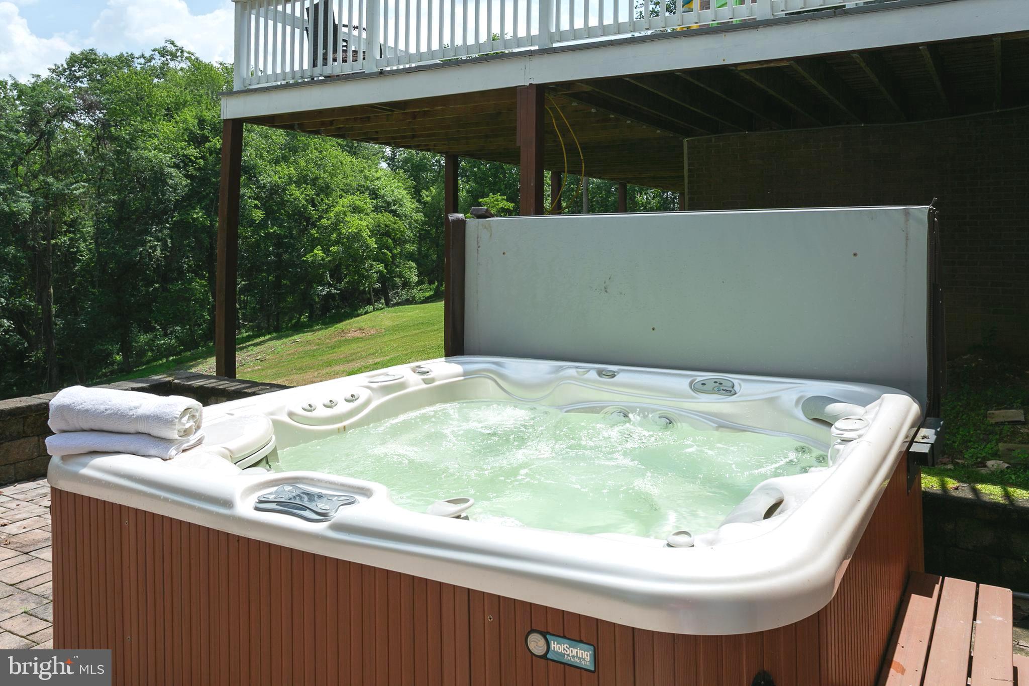 GLENCOE OAKS - Residential