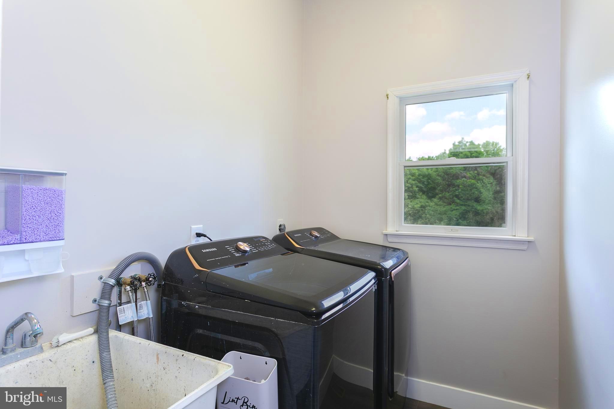 GLENCOE OAKS - Residential