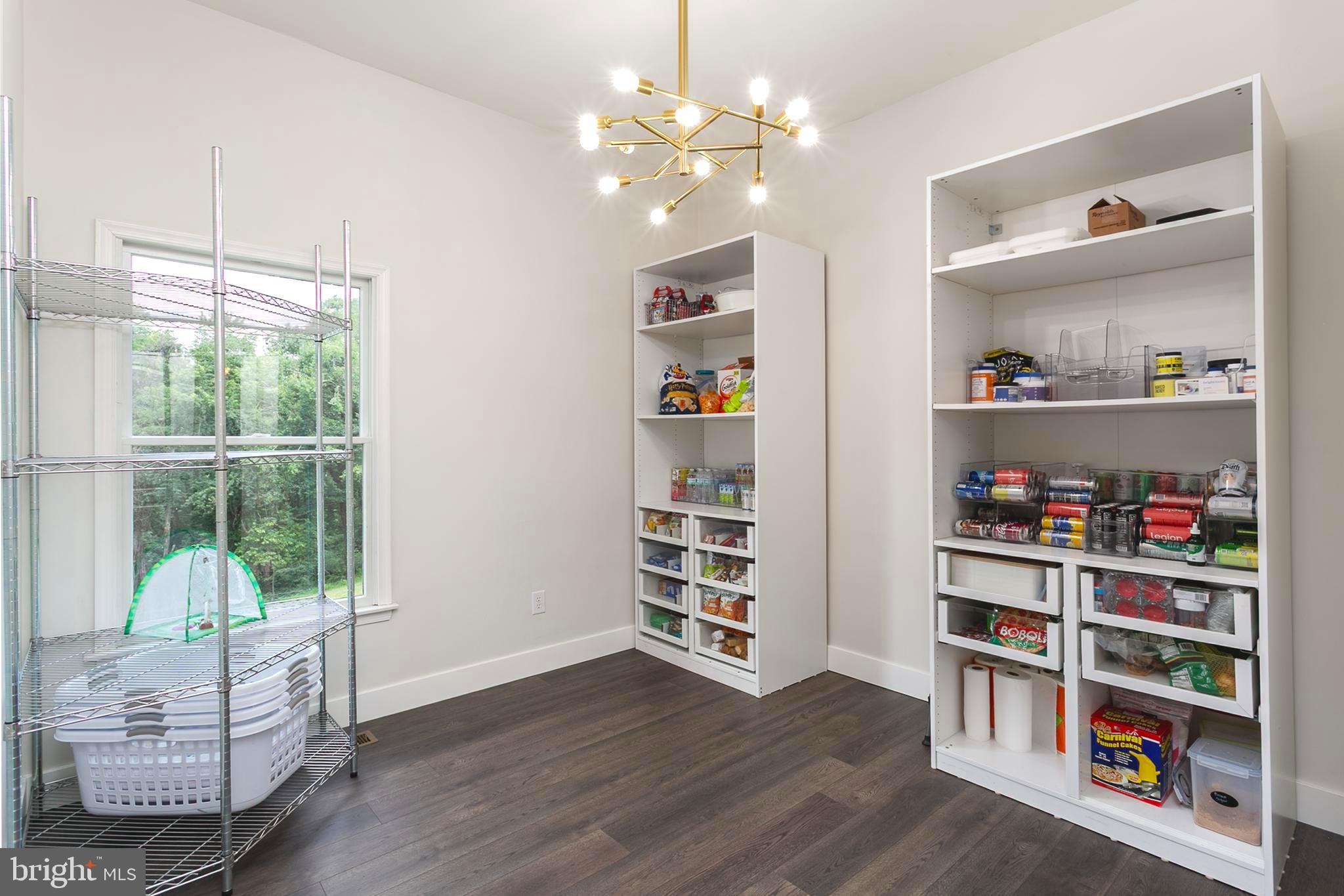 GLENCOE OAKS - Residential