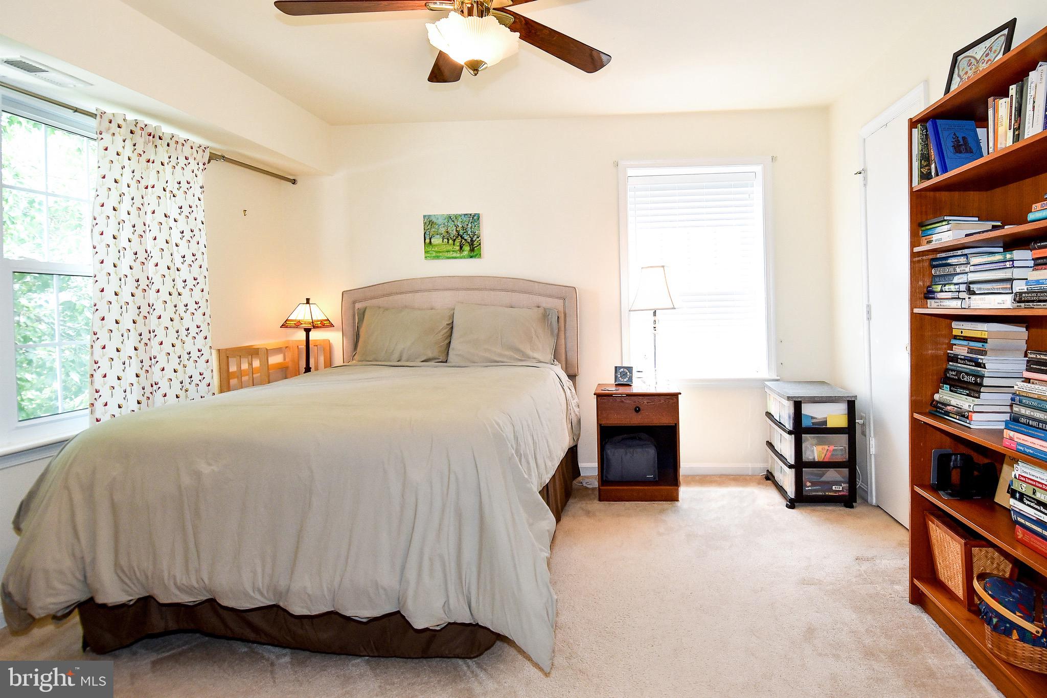 SURREY AT MANCHESTER LAKES - Residential