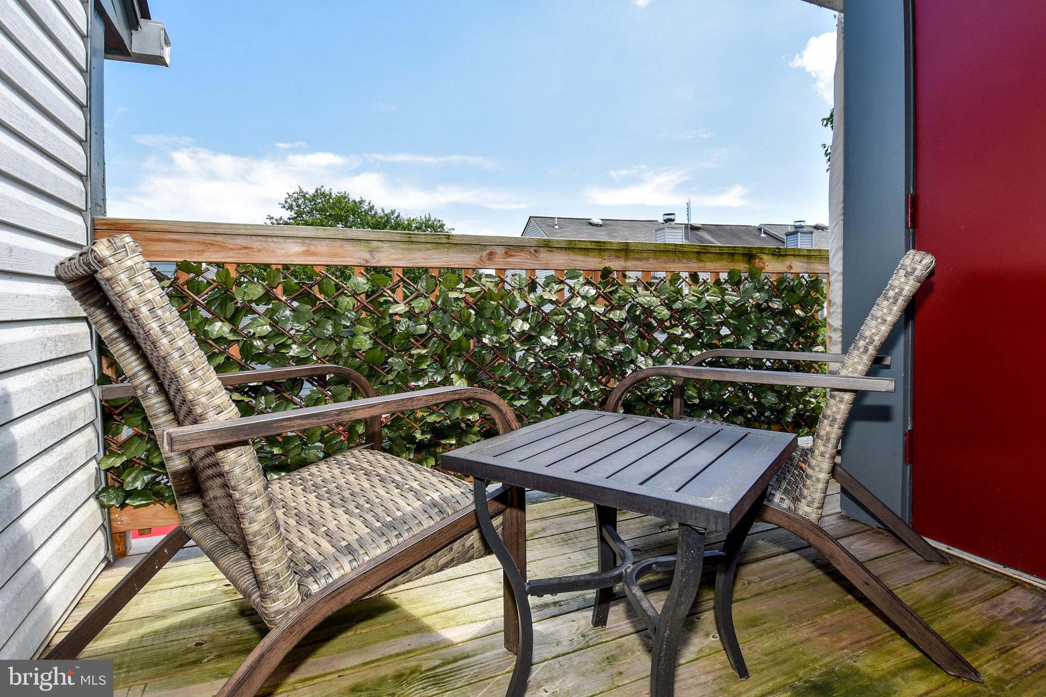 SURREY AT MANCHESTER LAKES - Residential