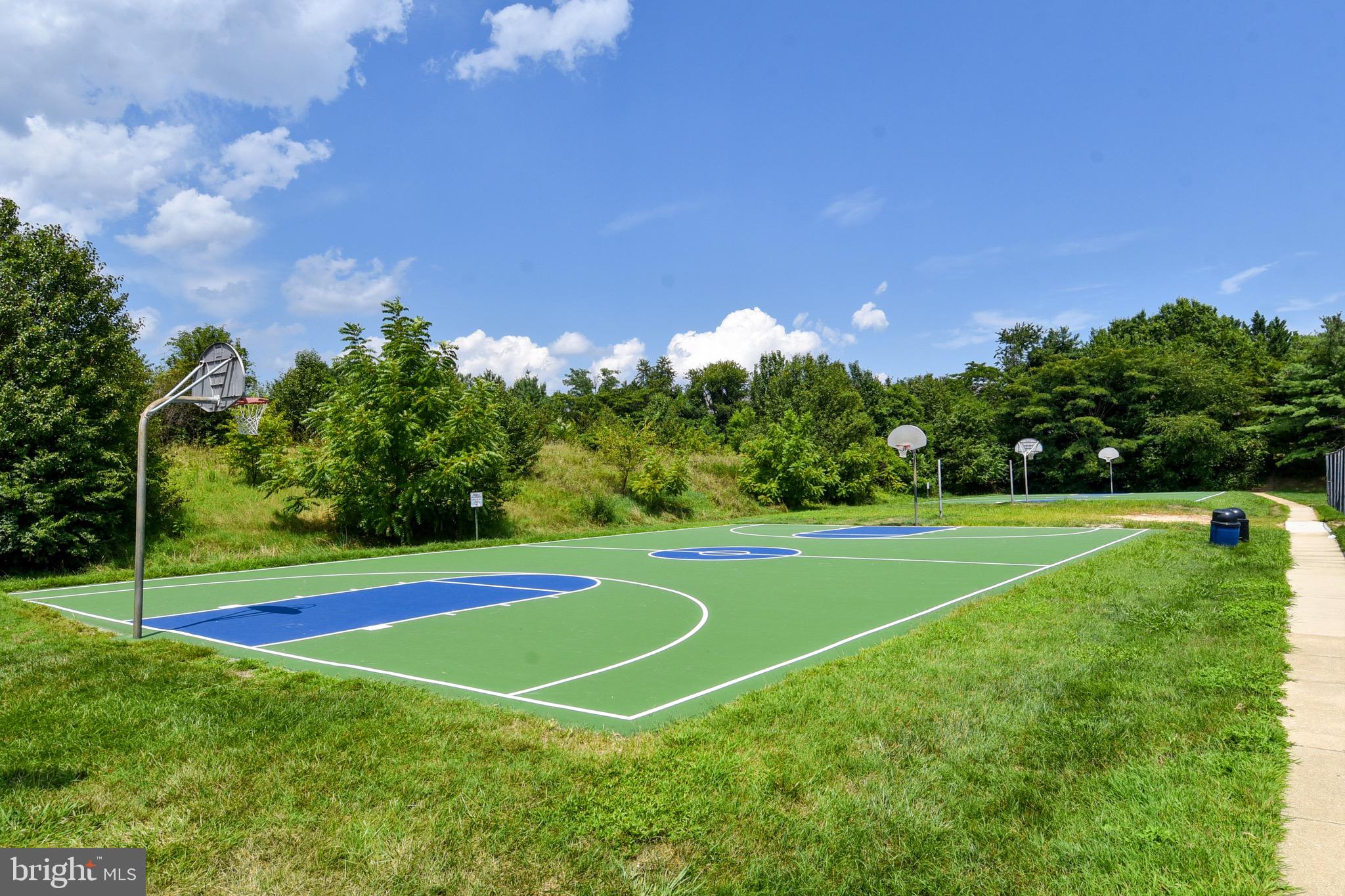 SURREY AT MANCHESTER LAKES - Residential