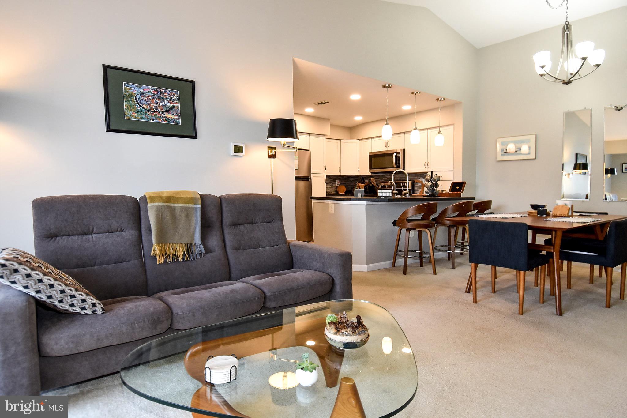 SURREY AT MANCHESTER LAKES - Residential