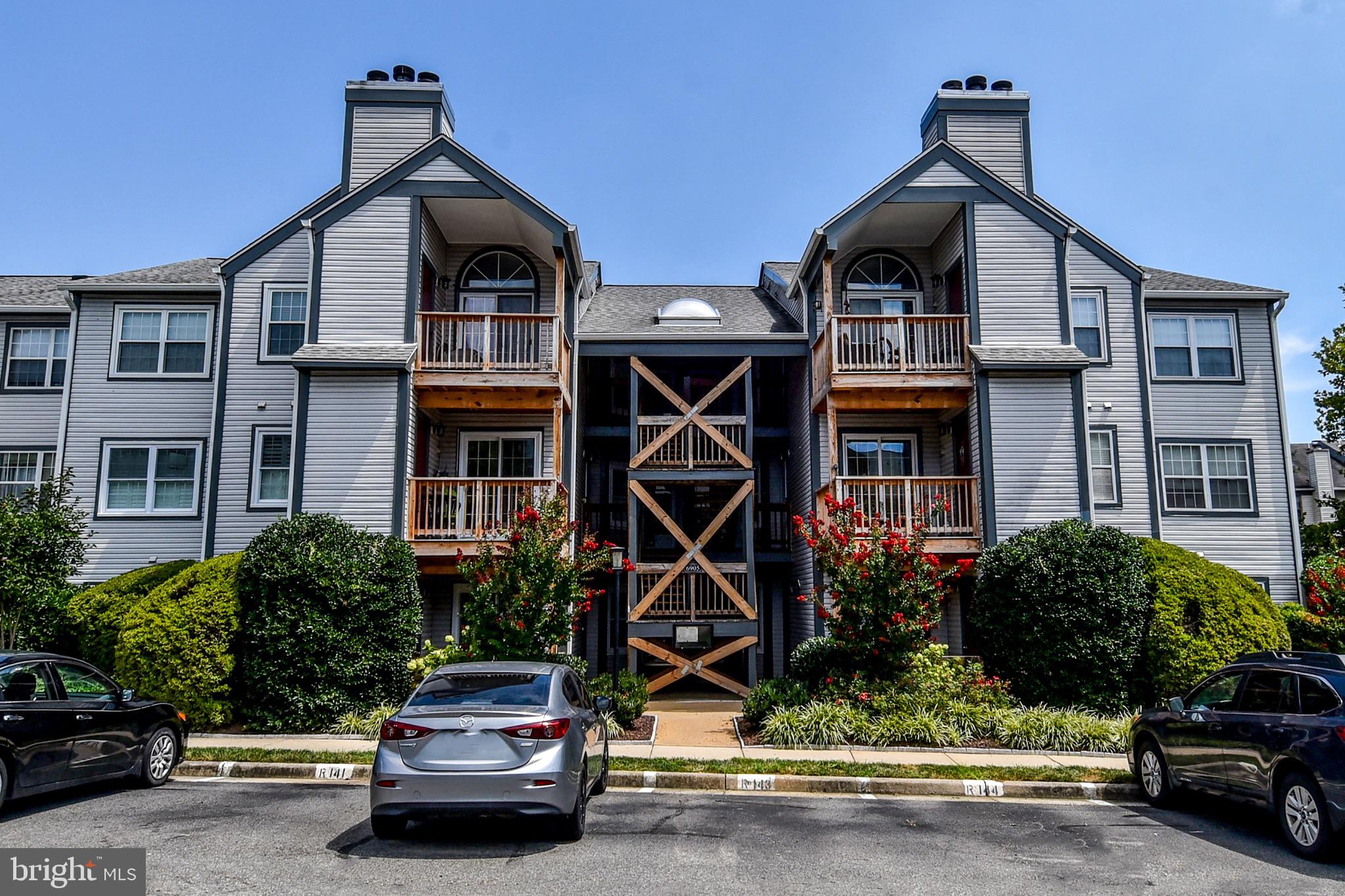 SURREY AT MANCHESTER LAKES - Residential