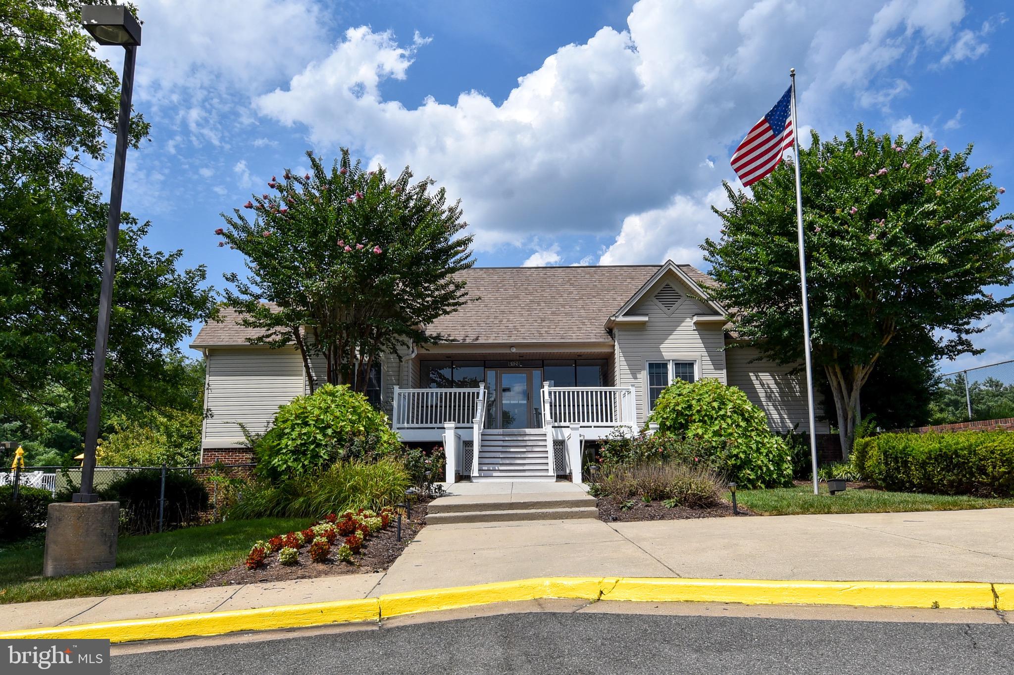 SURREY AT MANCHESTER LAKES - Residential