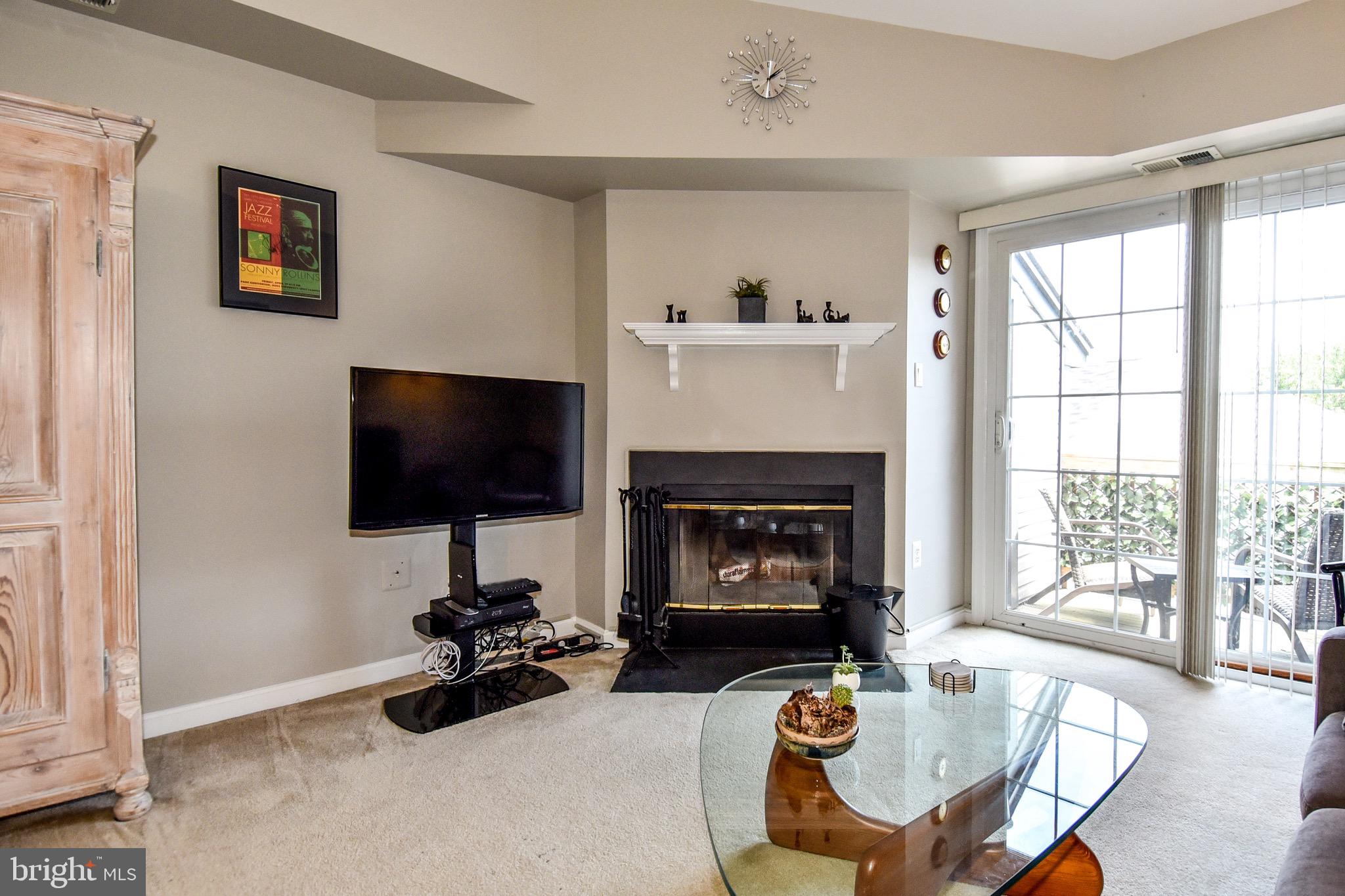 SURREY AT MANCHESTER LAKES - Residential