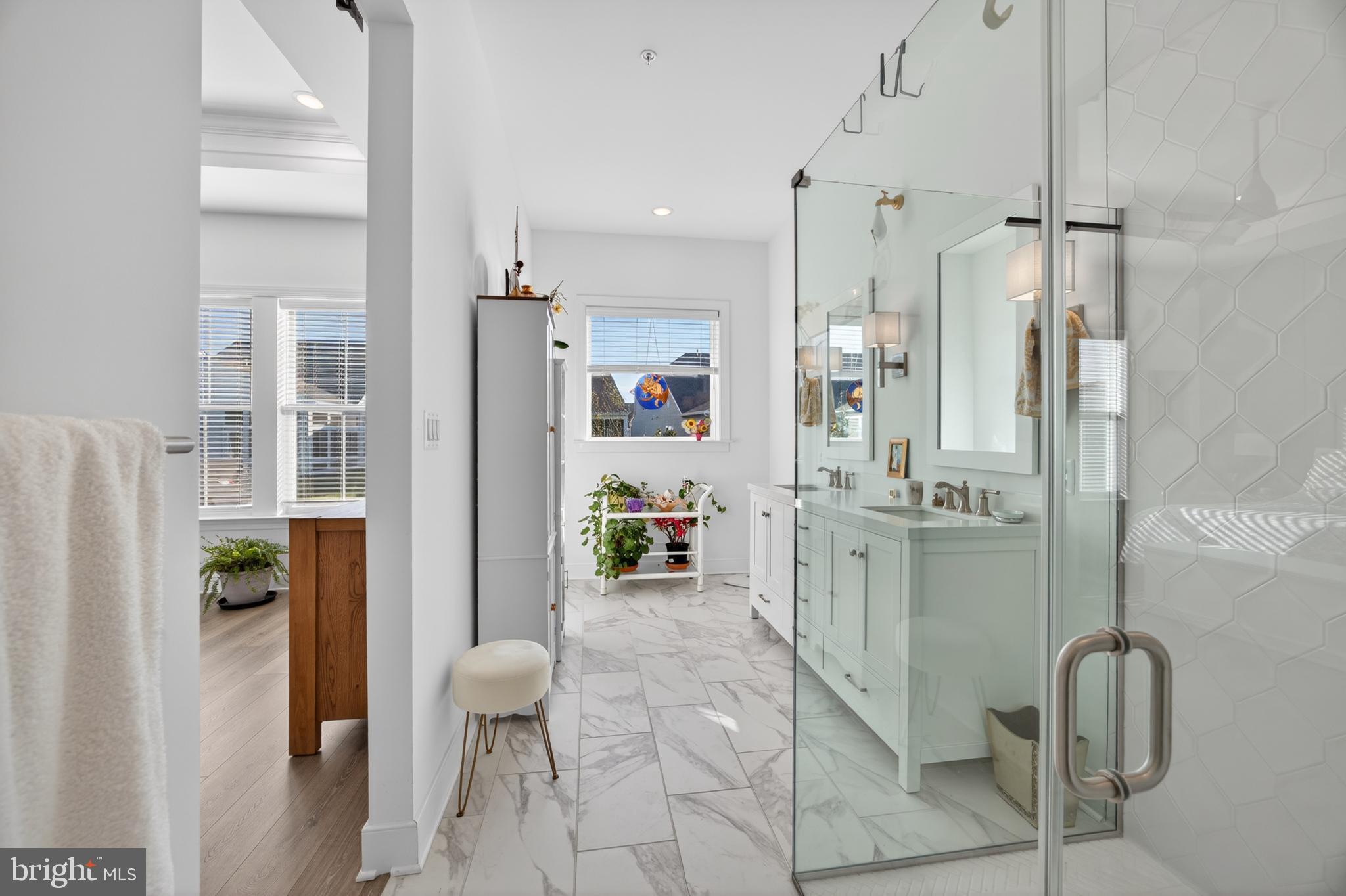 FOUR SEASONS AT KENT ISLAND - Residential