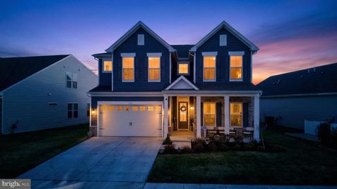 215 KINGFISHER LANE CHESTER MD 21619