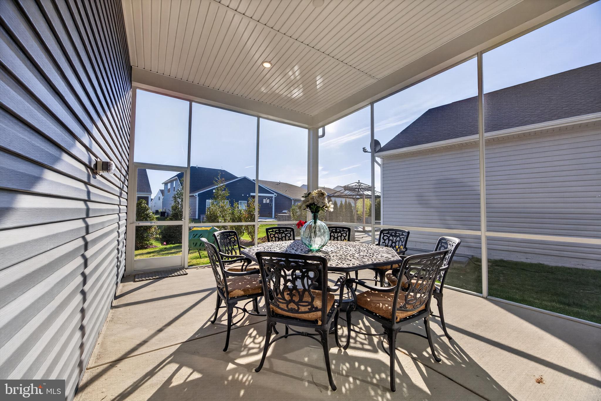 FOUR SEASONS AT KENT ISLAND - Residential