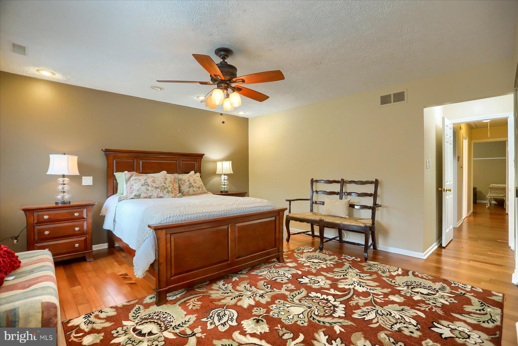 SPRINGFIELD - Residential