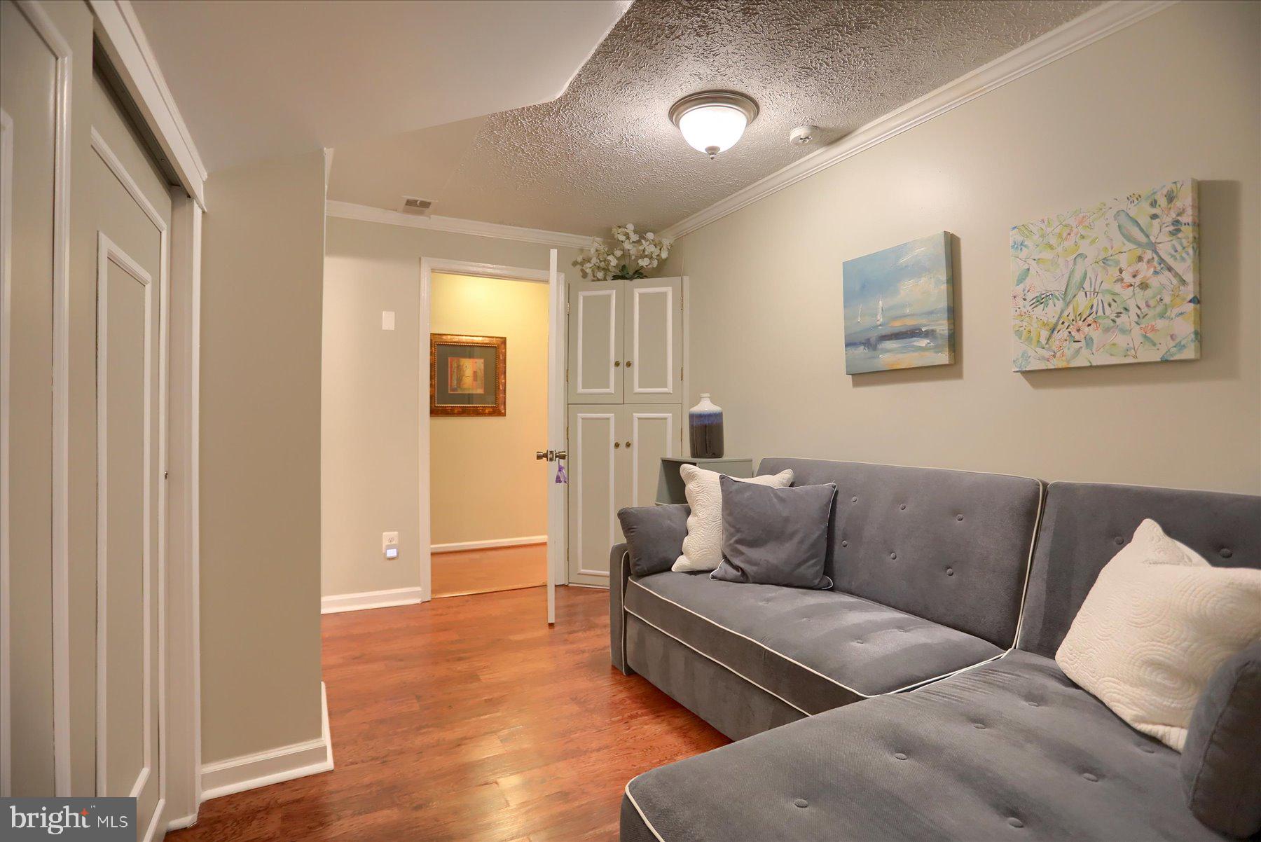 SPRINGFIELD - Residential