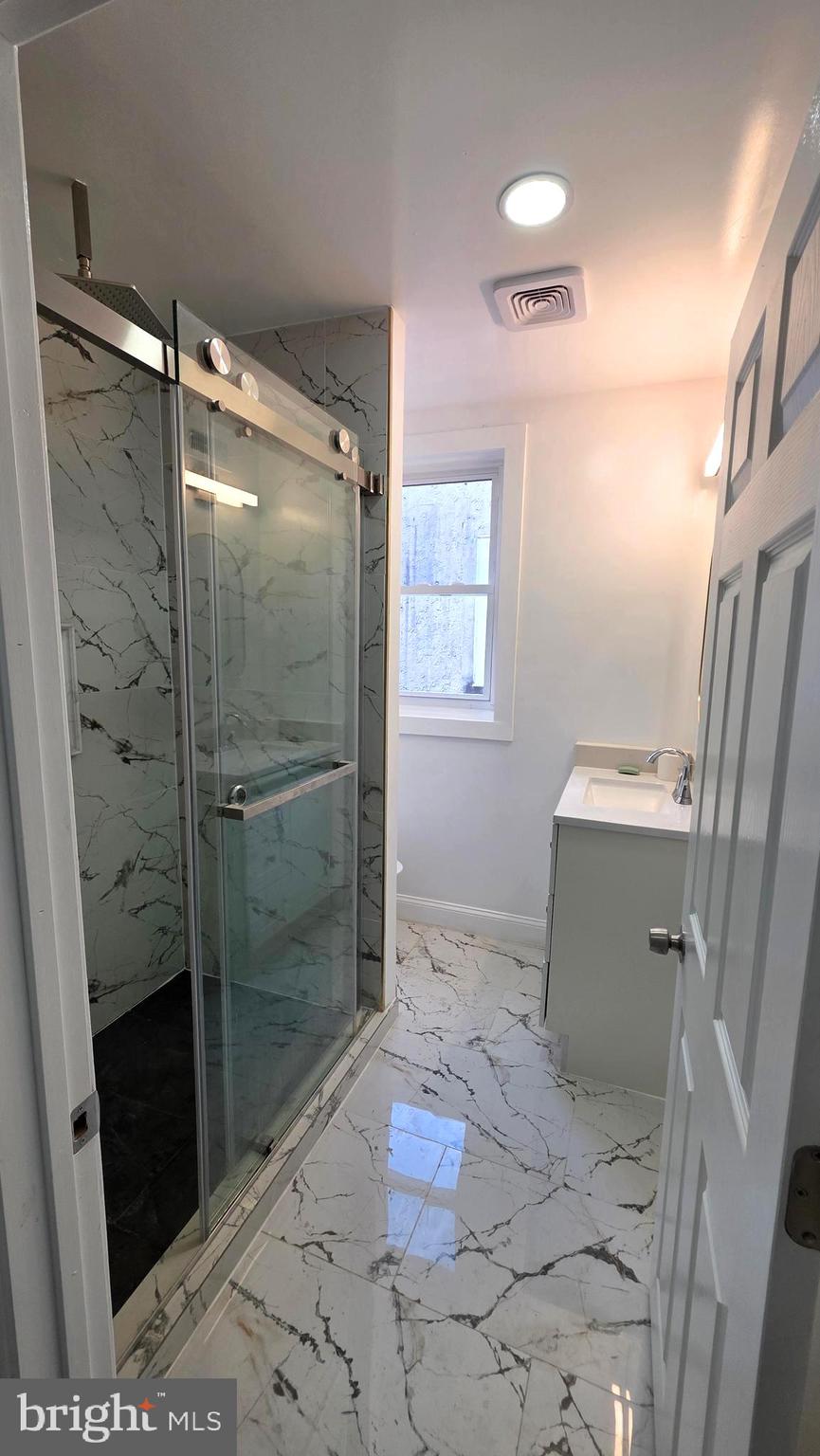 ELMWOOD PARK - Residential