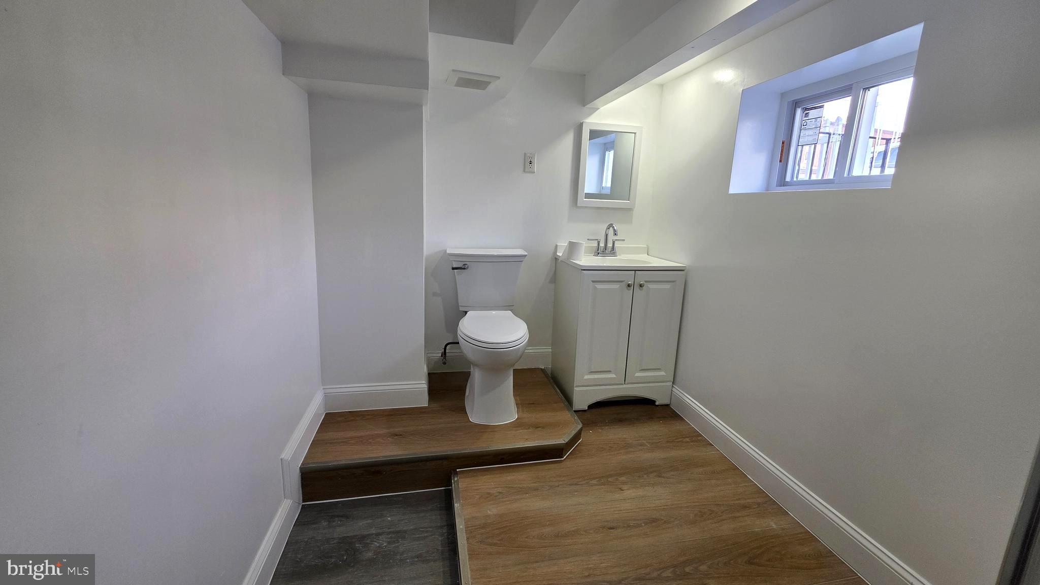 ELMWOOD PARK - Residential