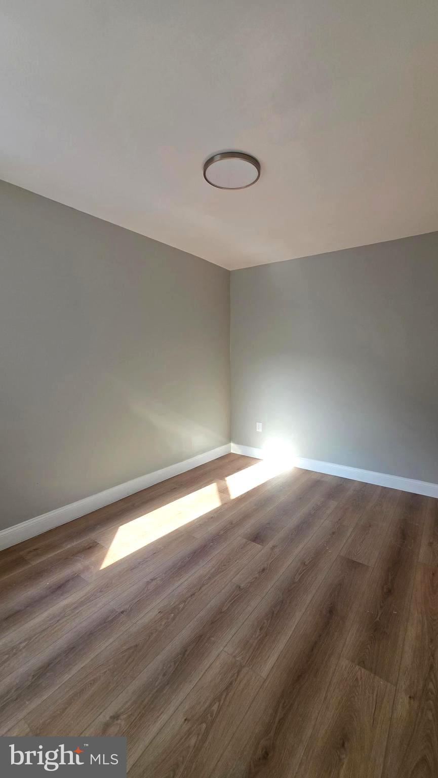 ELMWOOD PARK - Residential